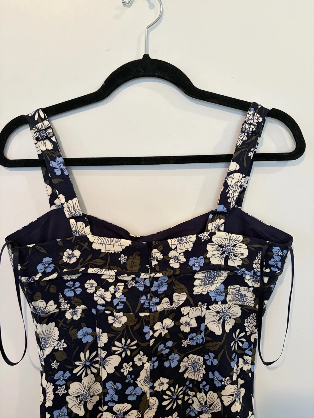 Veronica Beard Colleen floral linen-blend midi dress - 4 - Picture 8 of 16